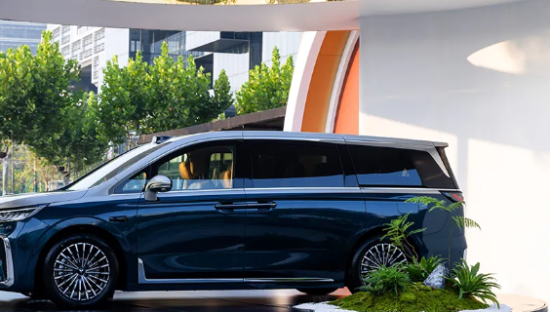 狂揽157.8亿，国产“埃尔法”杀疯了