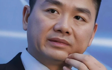 暴跌54%！刘强东反转吓傻全网！