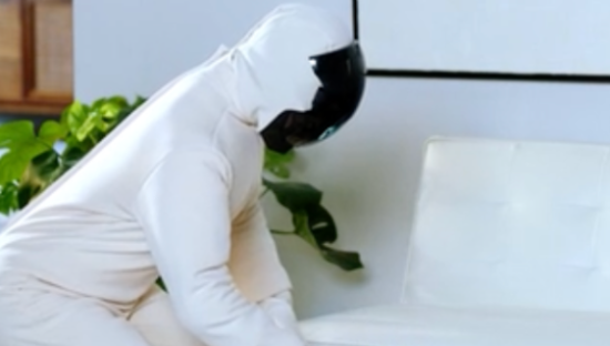 喜力找机器人开啤酒，交给它就闹心吧