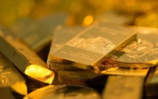 潮宏基冲港股：K金之王以量换价走得通吗？