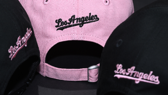New Era、MLB 和BLACKPINK一起「帽」险
