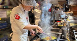 罗华喧嚣，西贝闭麦，继续调改