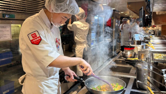 罗华喧嚣，西贝闭麦，继续调改