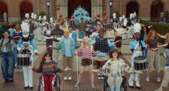 苹果发布了一条无障碍短片，为每个学生设计！