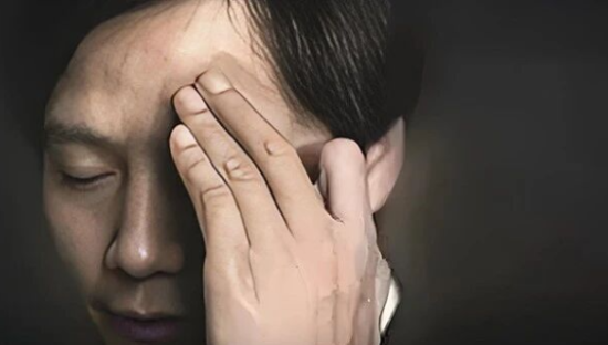 新华社点名，雷军天塌了