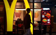 麦当劳突然“涨价”，2亿穷鬼遭背刺！