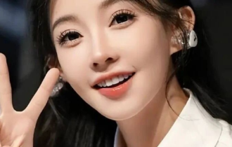 冯提莫性感换装疑似“擦边”被封，“网红一姐”天塌了！