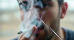 大尺度“社死”禁烟广告！深圳还是太超前了