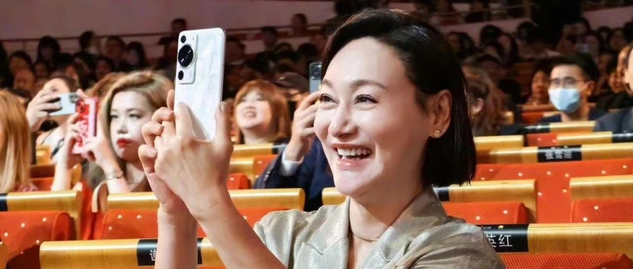 挖掘热点价值？华为“拍了拍”微博电影之夜
