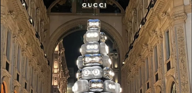 Gucci“炸药包”圣诞树，设计师咋想的？