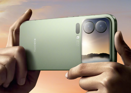 雷军“自杀式”公关，全网破防了！