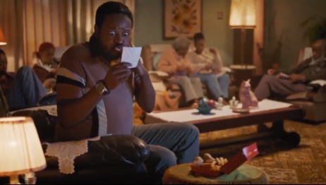 南非搞笑广告片：不来一口？这可是凝聚“智慧”的鸡块