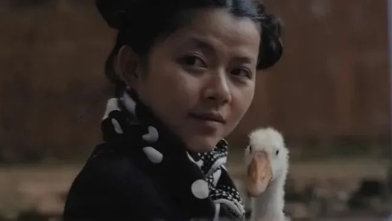 NEIWAI内外纪实影像：一个叫宝妹的女人决定去隐居