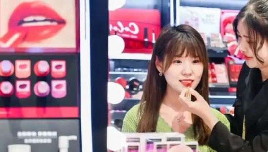 品牌主张焕新，看屈臣氏如何与这届年轻人达成“美好”共识？