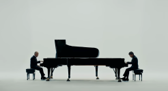 OPPO：72岁久石让×36岁久石让，双钢琴演奏《Summer》