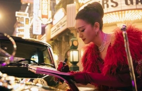 奔驰携手巩俐再现经典传奇，“全情”共绘“全新”愿景