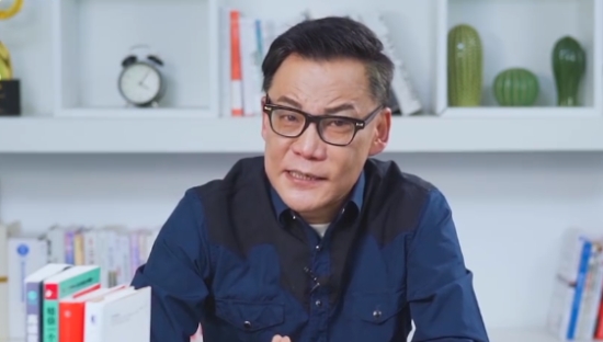 “有辱斯文”的李国庆，成不了罗永浩！