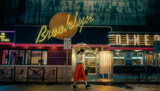 奥克斯空调：家里也可以上演百老汇歌舞剧