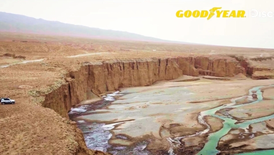 问鼎世界媒体节金奖，这个轮胎品牌凭什么？