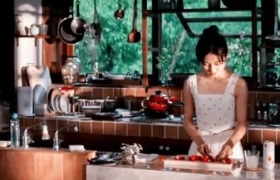 RIO微醺 × 张子枫夏日广告，清新令人屏息！