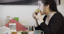 王饱饱×青年志拍「女性与饮食」纪录片：拒绝饮食焦虑