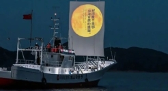 把乐评写在月亮上，网易云音乐用“缺憾”诠释“圆满”