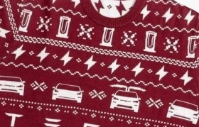 特斯拉出圣诞毛衣了，一分钟售罄