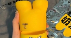 比美团秋裤更狂野的，是星巴克丁字裤！