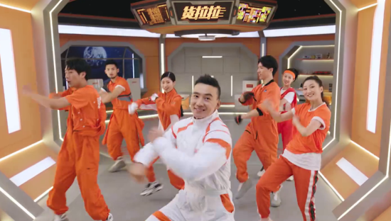 货拉拉再推洗脑神曲，和刘畊宏一起跳拉货操