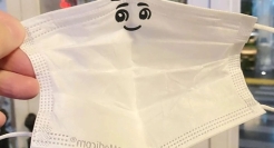 漫画家Tango脑洞萌翻天，口罩闪现“馄饨皮”