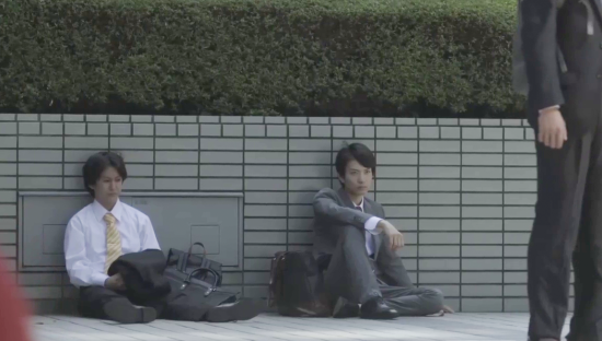 三得利咖啡广告：摆脱工作，人类却陷入自我怀疑