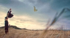 这个内衣广告是懂女人的！