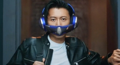 谢霆锋戴上戴森空气净化耳机，更帅了