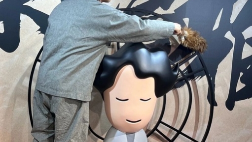 她的歌词文案，陈奕迅等了十年