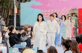 「大家时装周」上演，小红书把秀场搬进了生活场