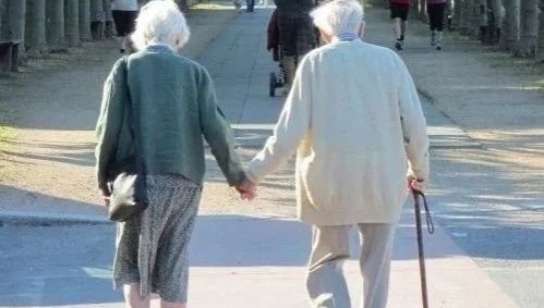 520文案怎么写？名人笔下的情话太浪漫了！