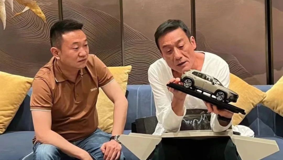 马自达或请梁家辉代言，品牌自黑营销尺度越玩越大