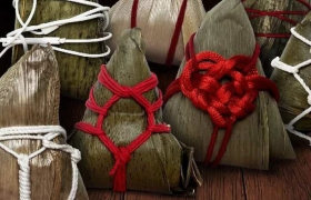 家乐福性感「擦边粽」,网友：色情的味道！