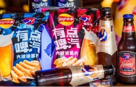 海伦司crush乐事？联名界被这股“啤汽”掀翻了