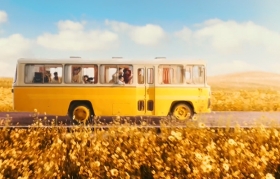 科颜氏×许光汉：陪你毕业一起走“花路”