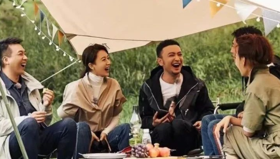 央视旅行文案，火爆小红书