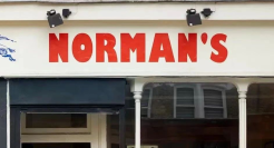 Burberry卖“平价早餐”，李佳琦蚌埠住了