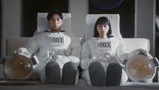 月球旅行值不值得去？冈本品牌TVC告诉你答案！