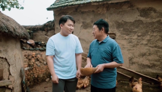 老乡鸡20周年微电影，穿越回20年前重新养鸡
