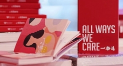 爱慕「一本半」，给这群特殊女性做了一件“战衣”