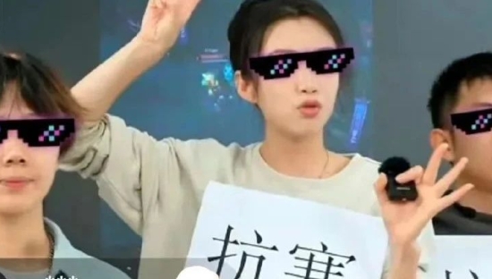 鸿星尔克“抗韩梗”嘲讽李宁，品牌战笑不活了