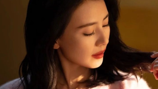 美团请女神高圆圆拍广告，我直接被美哭