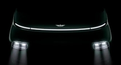 吉利全新纯电MPV曝光，logo像宾利？