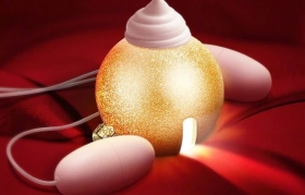 各大品牌圣诞节海报设计盘点！