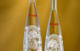 农夫山泉出金龙瓶，网友：好温柔的龙！